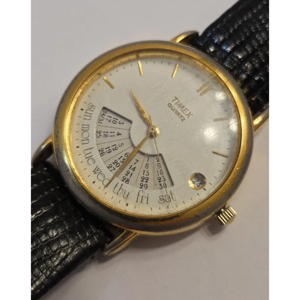 Vintage 1990s Timex Quartz Watch Perpetual Monthly Calendar LA 395